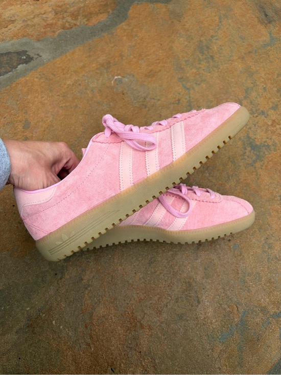 adidas Originals Shoes - Adidas originals Bermuda pink